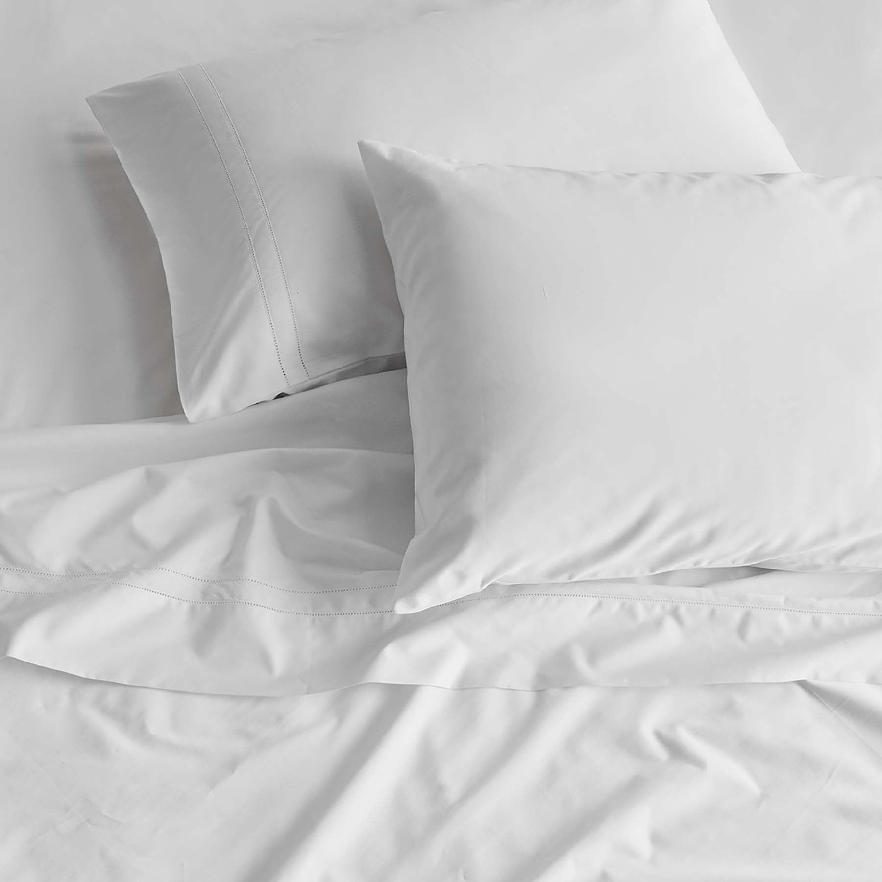 Kings & Queens Egyptian Cotton Classic Hemstitch Supreme Bundle Set in White Pillowcase Set