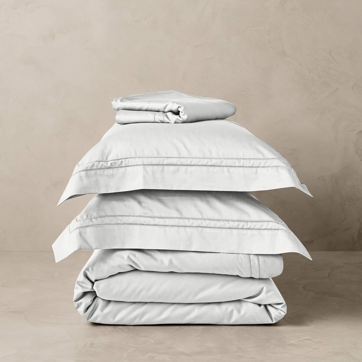 Kings & Queens Egyptian Cotton Classic Hemstitch Starter Bundle Set in White Bedding Set