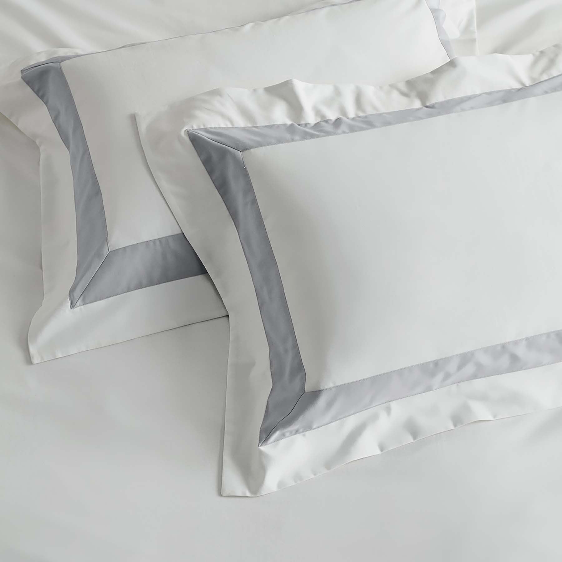 Kings & Queens Egyptian Cotton Signature Cuff Supreme Bundle Set in Cloud Pillowcase Sham Set