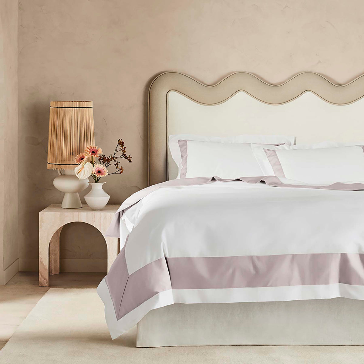Kings & Queens Egyptian Cotton Signature Cuff Duvet Cover Set in Rose Front View