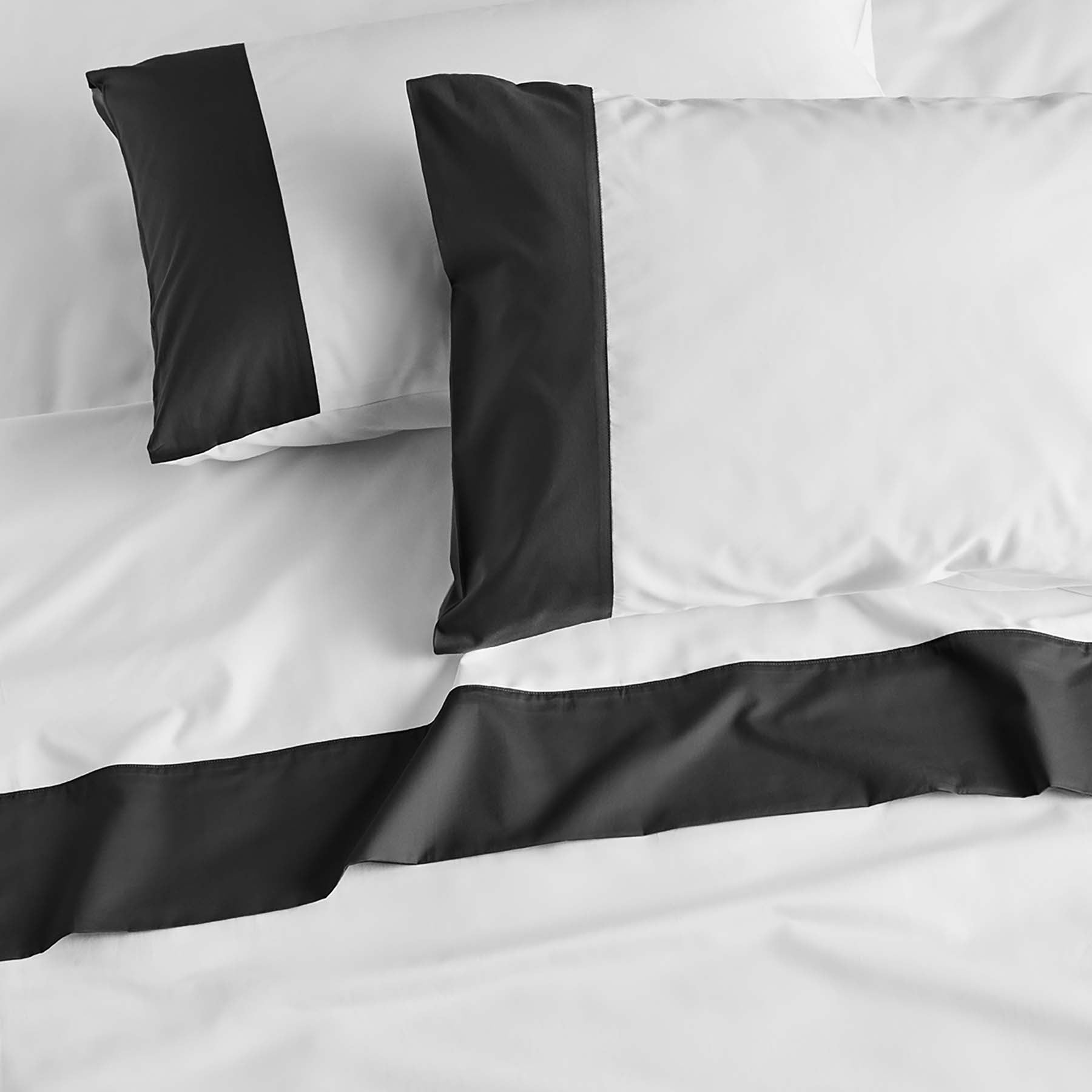 Kings & Queens Egyptian Cotton Signature Cuff Supreme Bundle Set in Charcoal Pillowcase Set 