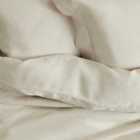 Kings & Queens Vintage Linen Duvet Cover Set in Parchment Top Bed