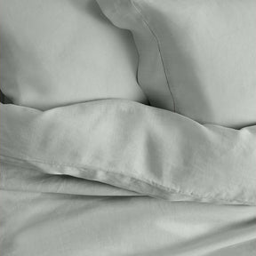 Kings & Queens Vintage Linen Duvet Cover Set in Tin Top Bed