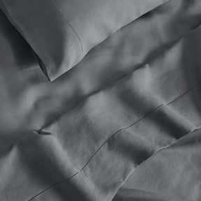 Kings & Queens Vintage Linen Sheet Set in Night Fabric Detail
