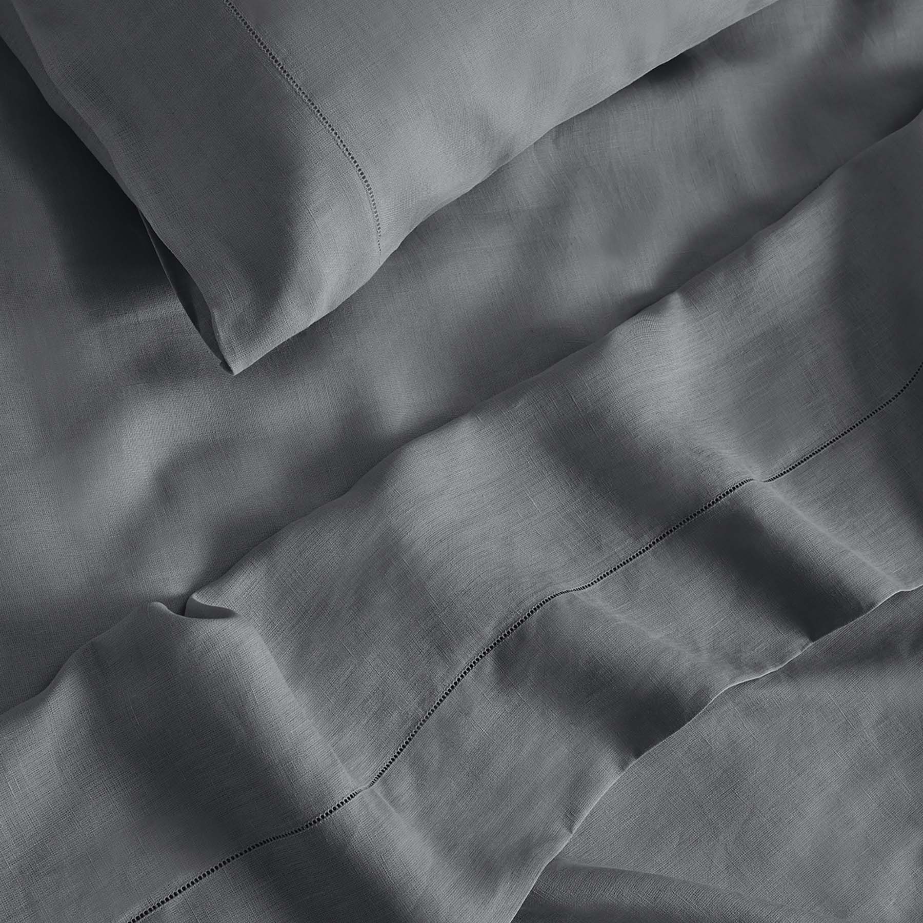 Kings & Queens Vintage Linen Supreme Bundle Set in Night Fabric Detail Sheet